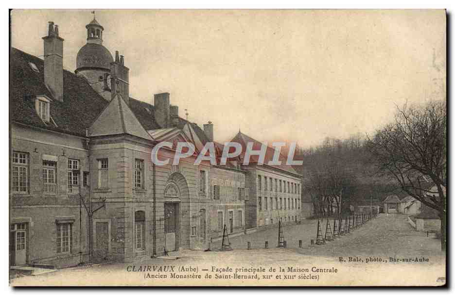 CPA Prison Clairvaux Facade principale de la maison centrale Ancien monastere de Saint Bernard