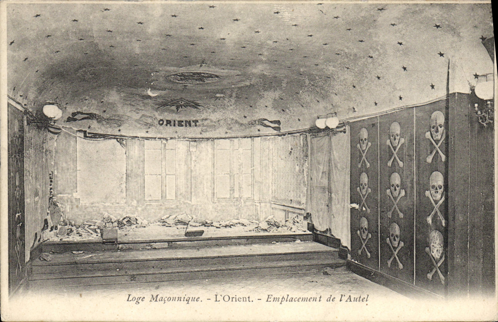 CPA Prison Loge maconnique L'orien Emplacement de l'autel Franc Maconnerie 