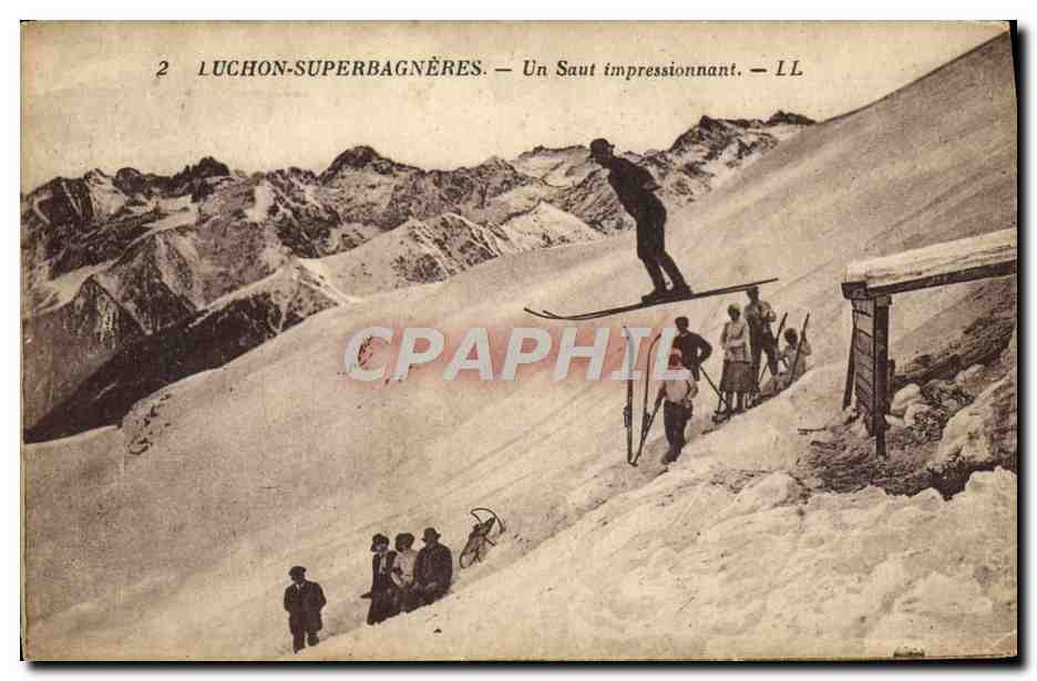 CPA Sports d'hiver Ski Luchon Superbagneres Un saut impressionnant