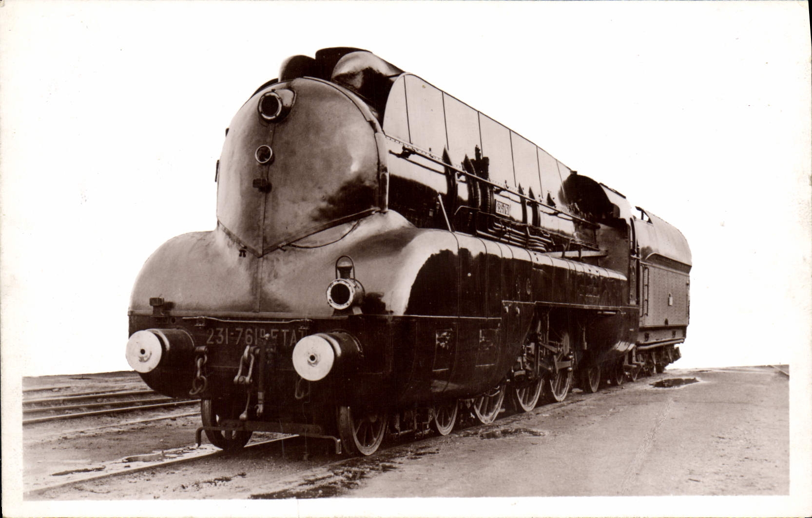CPA Train Locomotive Type Pacific aerodynamique