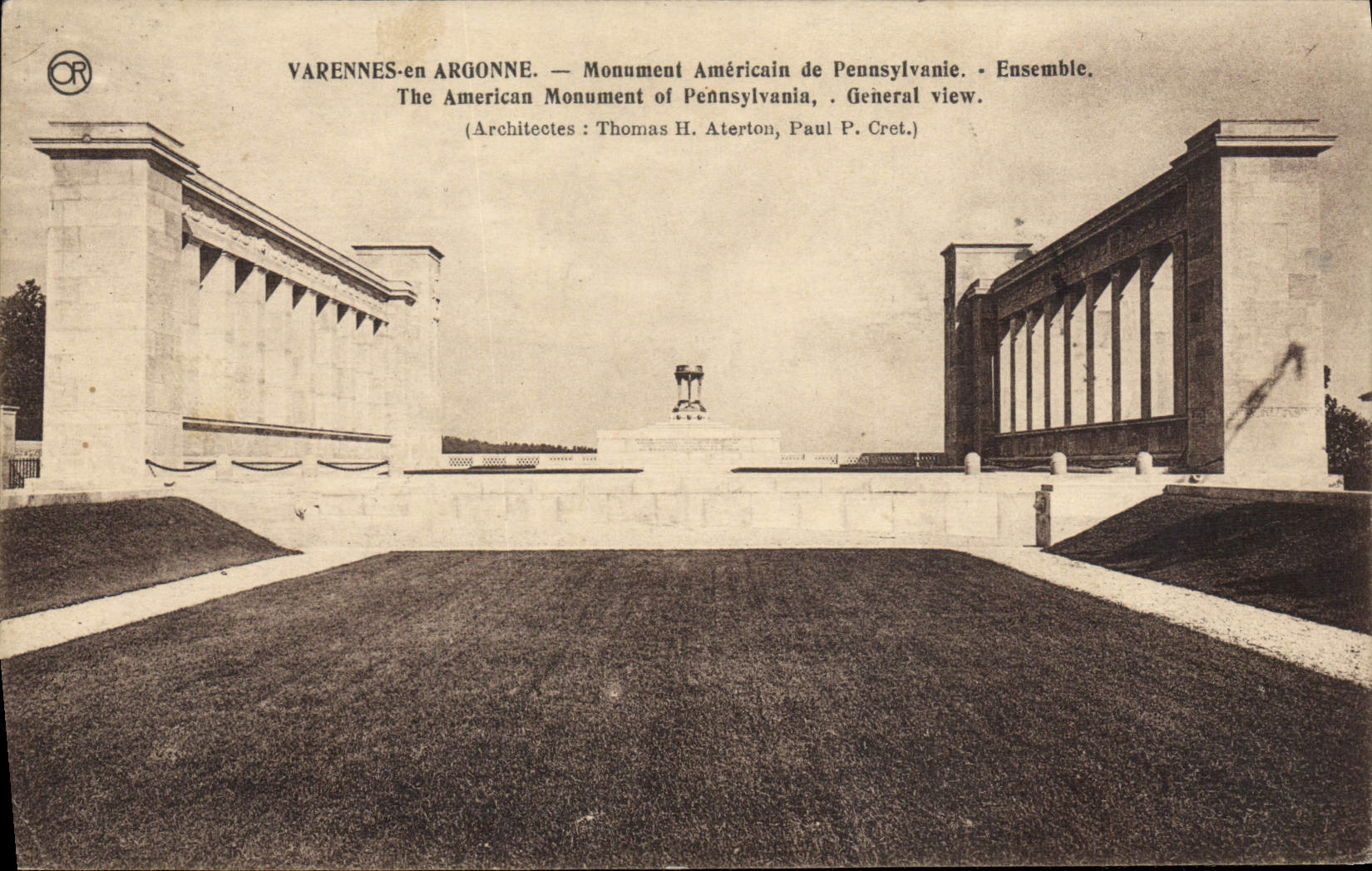 Varennes-en-Argonne — Monumento Americano de Pensilvania — Conjunto. Arquitectos: Thomas H. Aterton, Paul P. Cret.