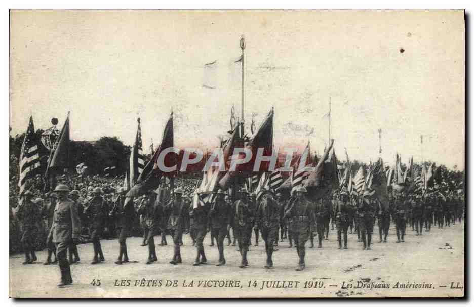CPA Militaria Fetes de la victoire 14 juillet 1919 Les drapeaux americains