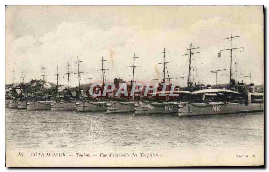 CPA Bateau Guerre Toulon Vue d'ensemble des torpilleurs