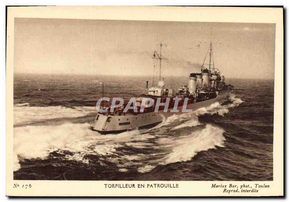 CPA Bateau Guerre Torpilleur en patrouille