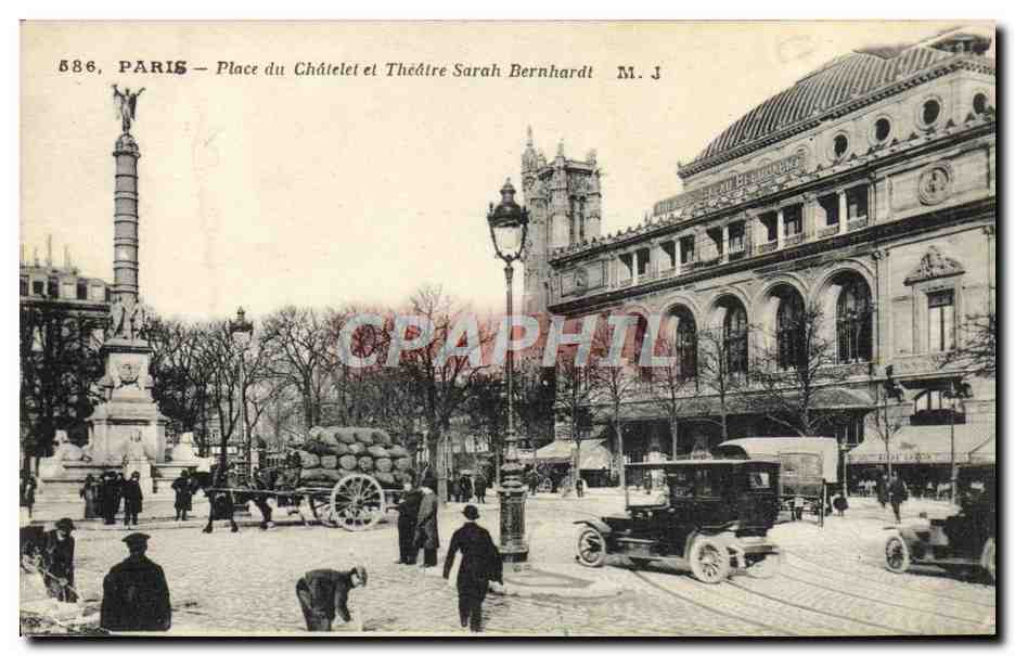 CPA Paris Place du Chatelet et Theatre Sarah Bernhardt