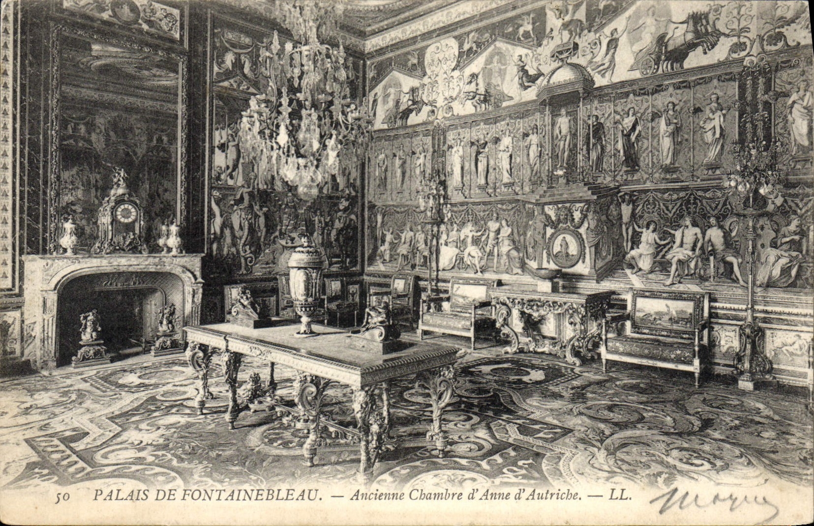 Palais de Fontainebleau — Ancienne Chambre d'Anne d'Autriche — LL. Morin