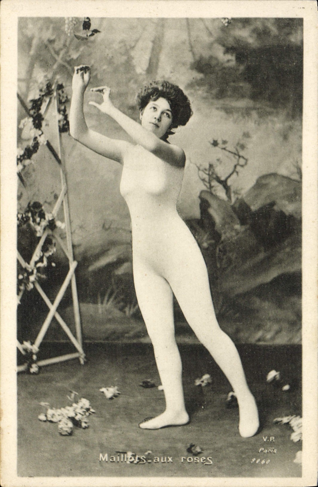 Danseuse nue — scène de théâtre — V.R. Paris, n° 9860