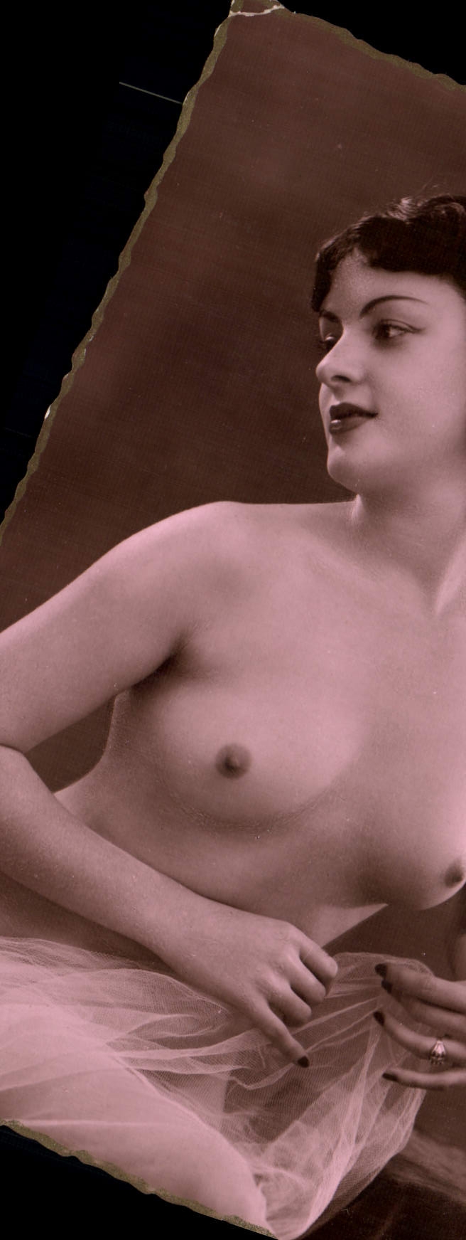 Donna nuda con velo — Editore G. P. Luxe, Parigi — n° 416