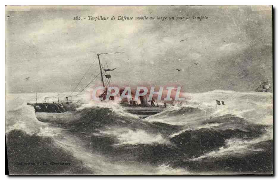 CPA Bateau Guerre Torpilleur de defense mobile au large un jour de tempete 