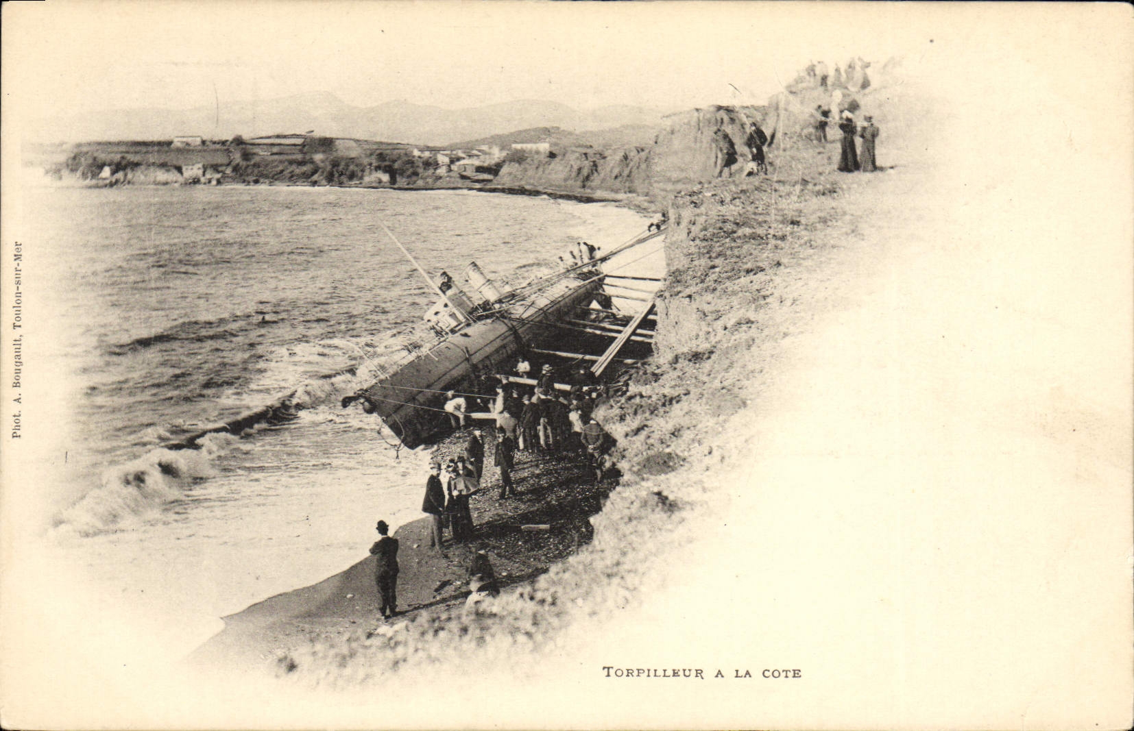 Torpilleur à la côte — Boujault, Toulon-sur-Mer — Phot. A. Boujault