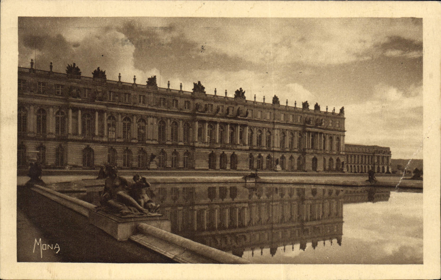 CPA Versailles Le Chateau et les parterres d'eau