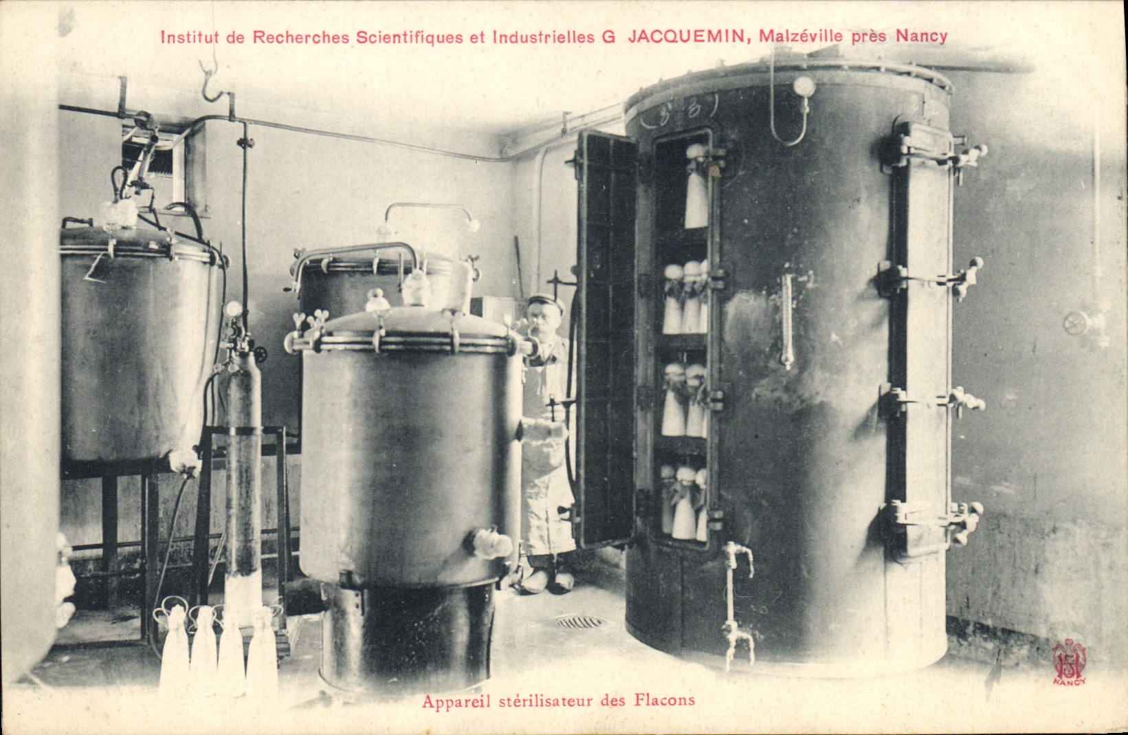 Institut de Recherches Scientifiques et Industrielles G JACQUEMIN, Malzéville près Nancy — Appareil stérilisateur des Flacons