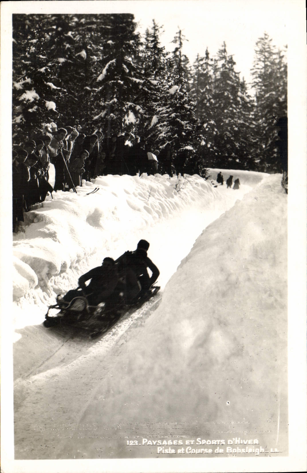 Piste et Course de Bobsleigh — Paysages et Sports d'Hiver — n°123