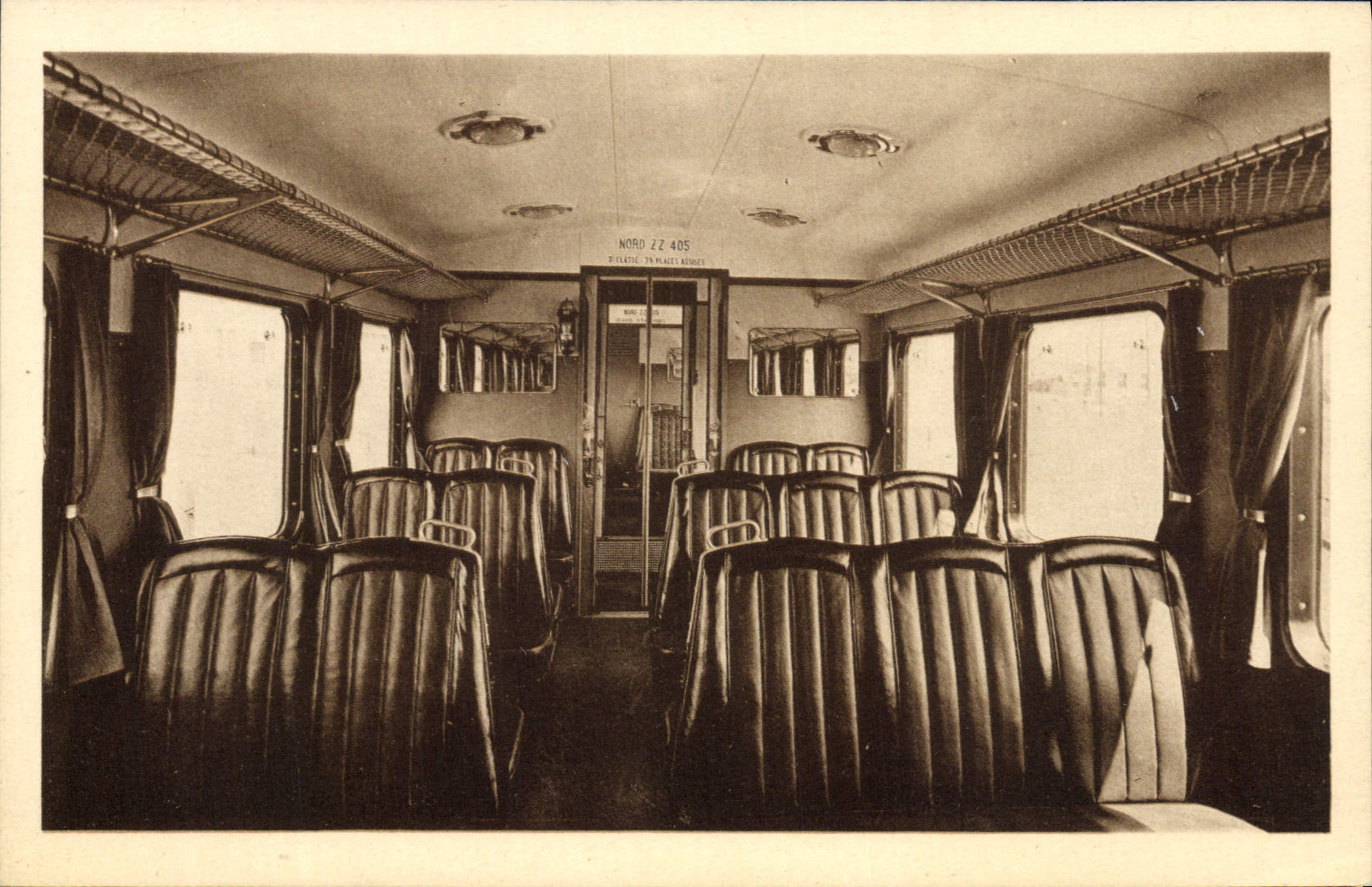 CPA Train Locomotive Chemin de fer du Nord Automotrice standard Type 1936