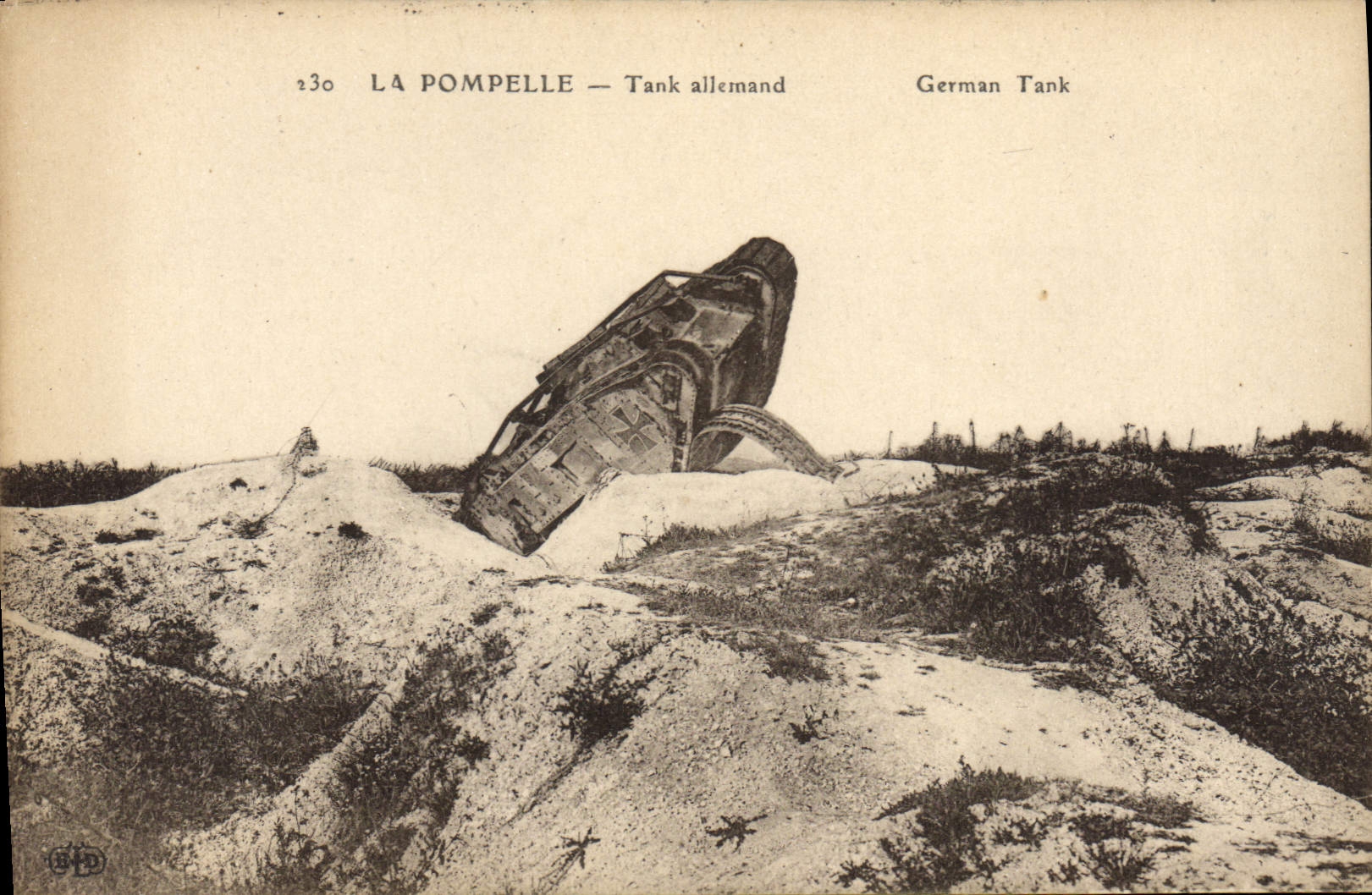 CPA Militaria Tank La Pompelle Tank allemand 
