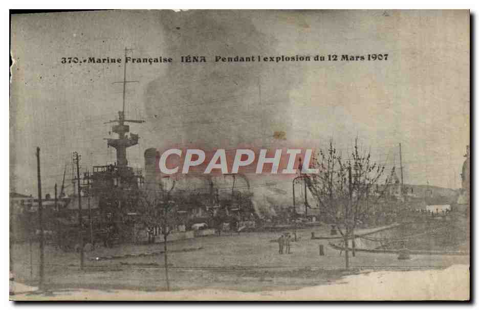 CPA Bateau Guerre Iena pendant l'explosion de 12 mars 1907