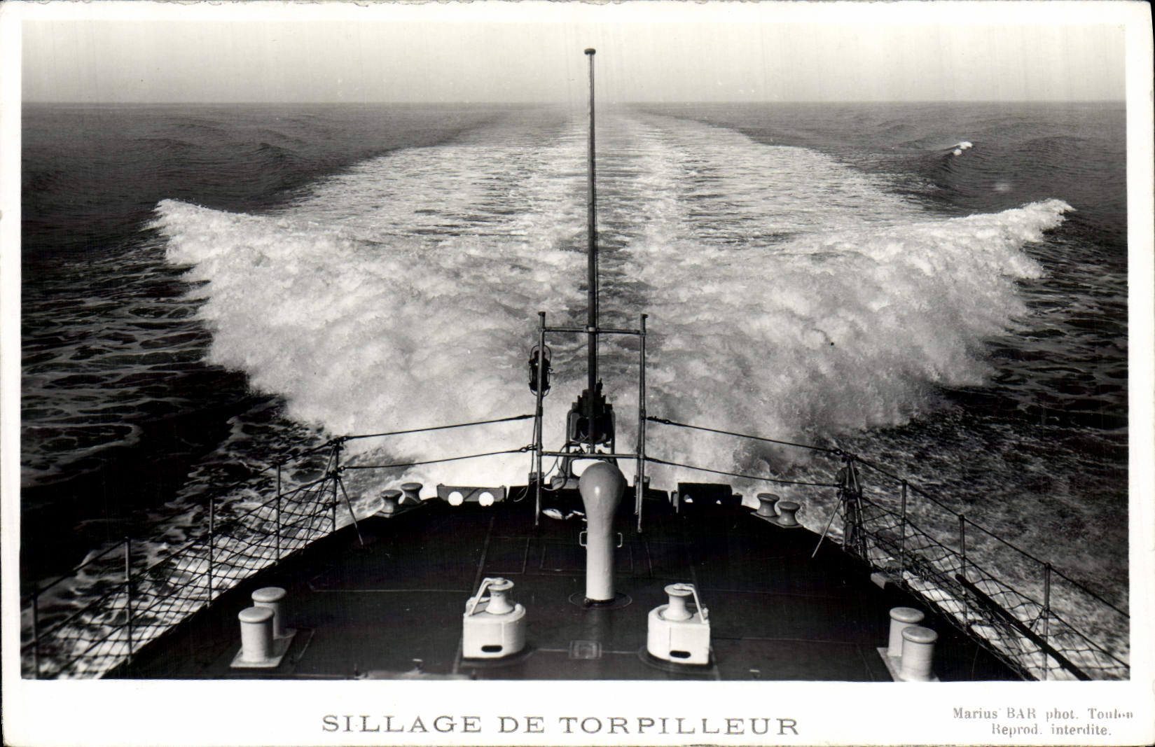 CPA Bateau Guerre Sillage de torpilleur