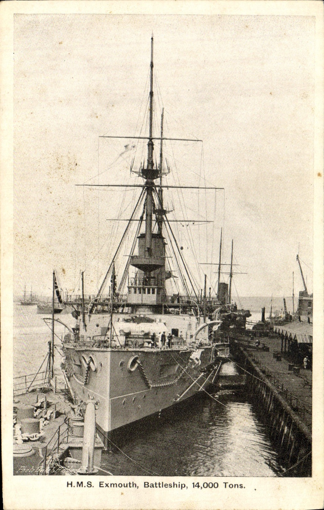 CPA Bateau Guerre HMS Exmouth 