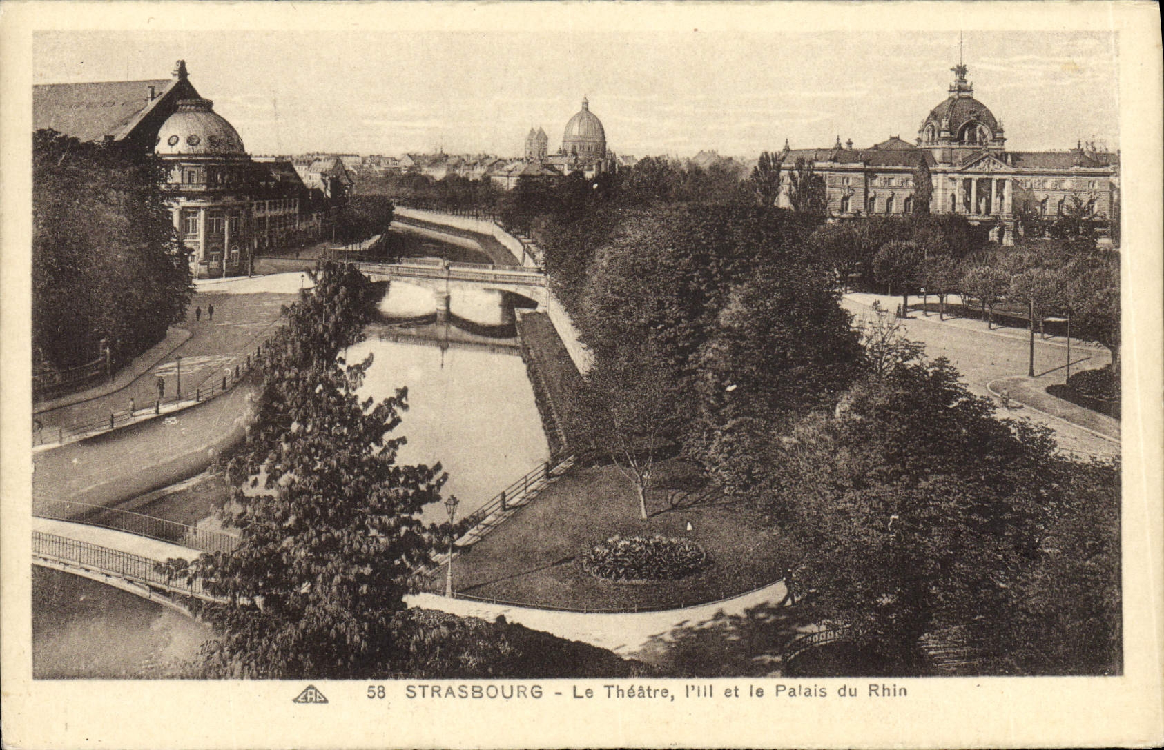 CPA Strasbourg Le theatre L'ille et le palais du Rhin