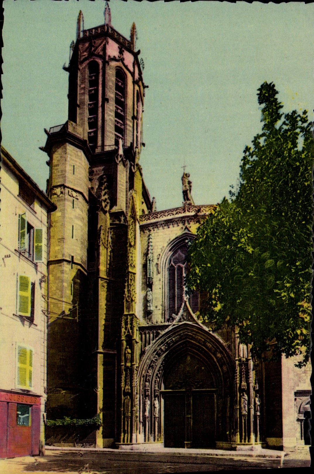 Aix-en-Provence — Basilique Métropolitaine Saint-Sauveur — façade romane du XIe siècle — éditeur Combien & Macon