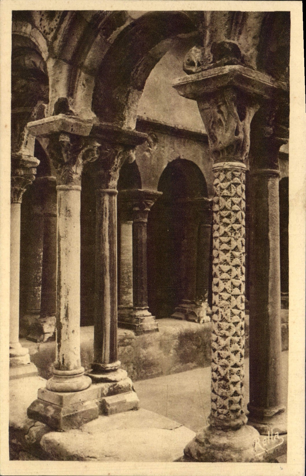 Aix-en-Provence — Cloître roman de la cathédrale Saint-Sauveur — éditeur Relia, n°1.021