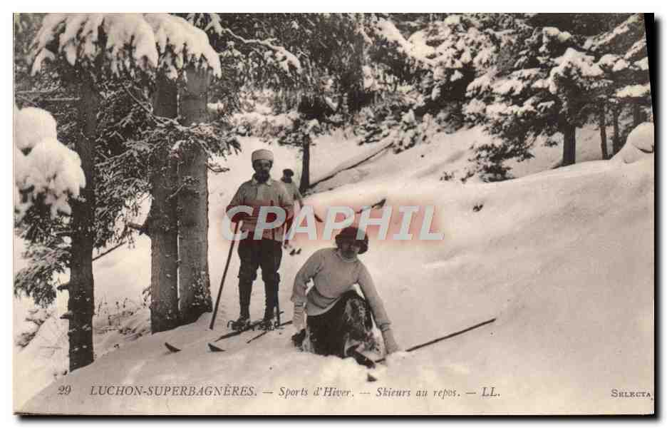 Luchon-Superbagnères — Sports d'Hiver — Skieurs au repos — LL.