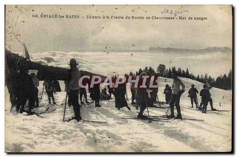 Uriage-les-Bains — Esquiadores en la Prairie du Recoin de Chamrousse — Mar de nubes — alt. 3.500 m