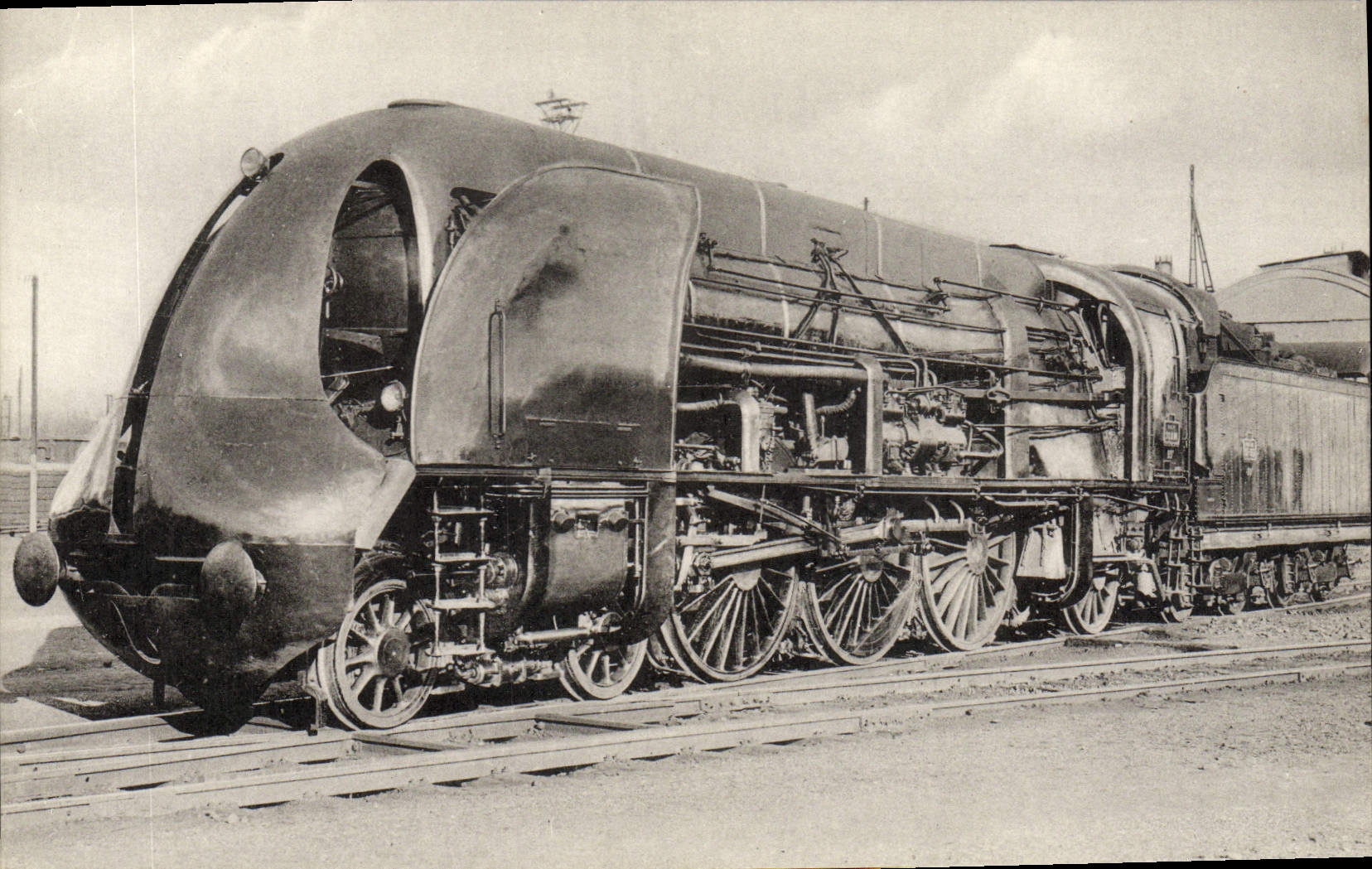 CPA Train Locomotive du Sud Est Machine 231 H 141