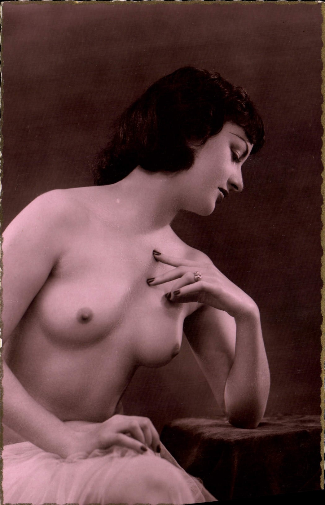 Nudez femenina — postura contemplativa — Ediciones de Lujo G.P. n°416