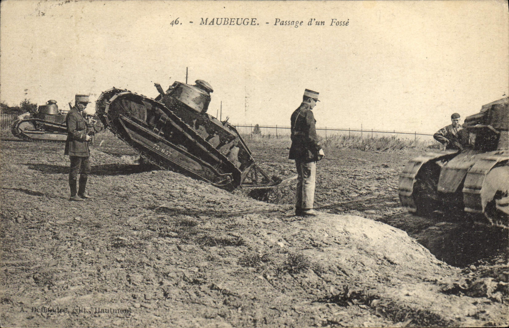 Maubeuge - Passage d'un Fossé — A. Delhavre, édit., Hauturoy