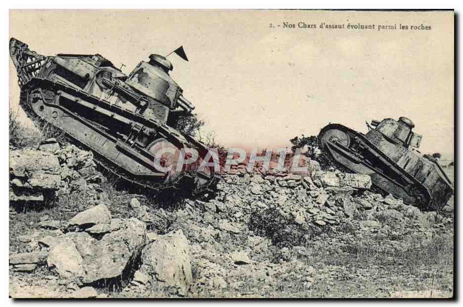 CPA Militaria Tank Nos chars d'assaut evoluant parmi les roches