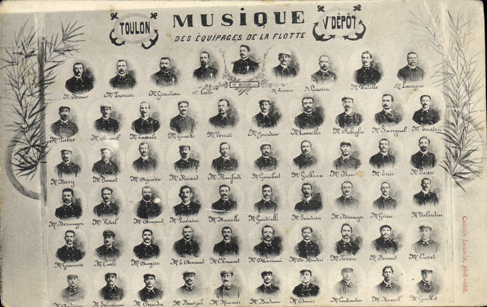 CPA Bateau Guerre Toulon Musique des equipages de la flotte