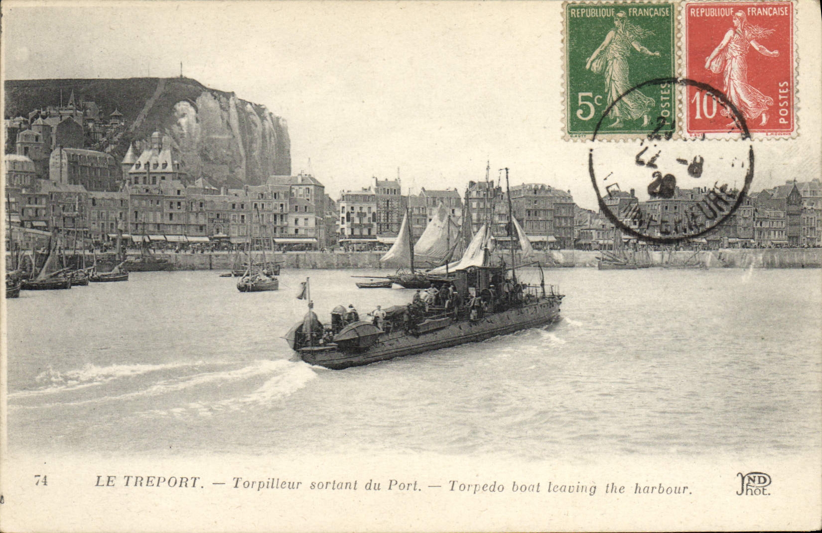 Le Tréport — Torpilleur sortant du Port — JND Phot.