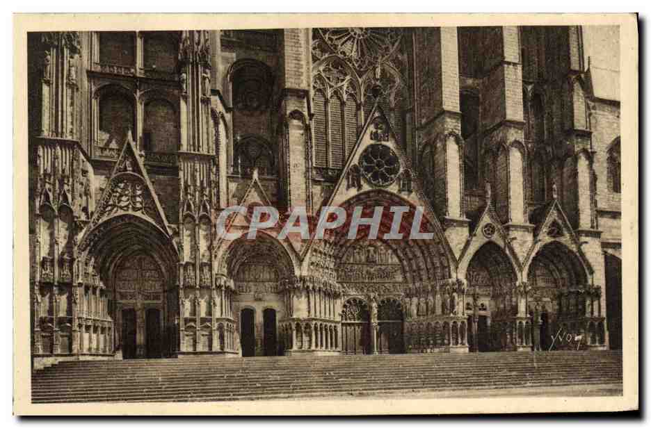 Bourges (Cher) — La Cathédrale — Les cinq portails de la façade — Éditions d'Art Martel