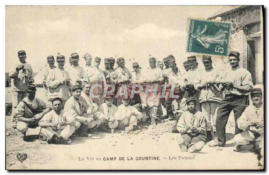 La Vie au CAMP DE LA COURTINE — Les Patates — Imp. Phototypique de la Manivane, Clermont