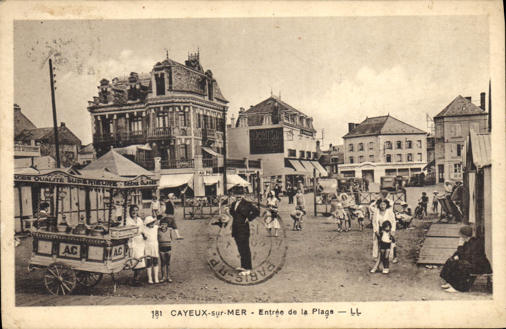 CAYEUX-sur-MER — Entrada de la Playa — LL