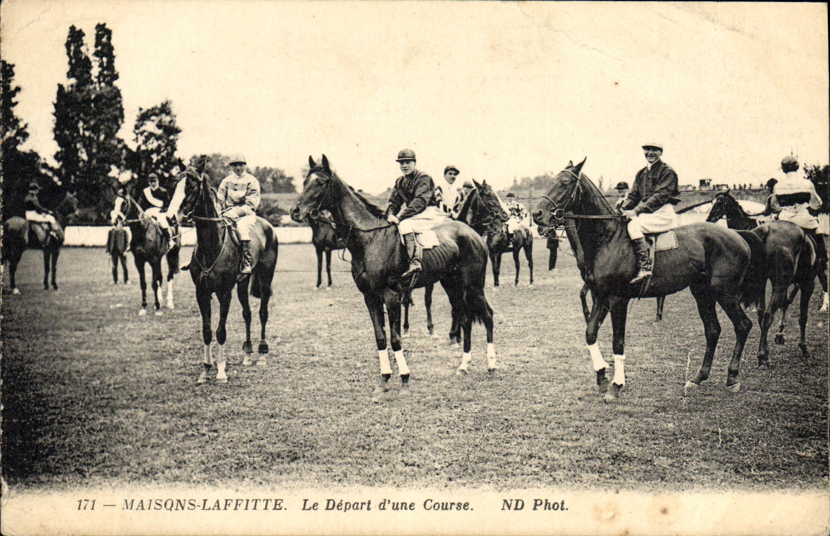 CPA Cheval Equitation Hippisme Maisons Laffitte Le depart d'une course 