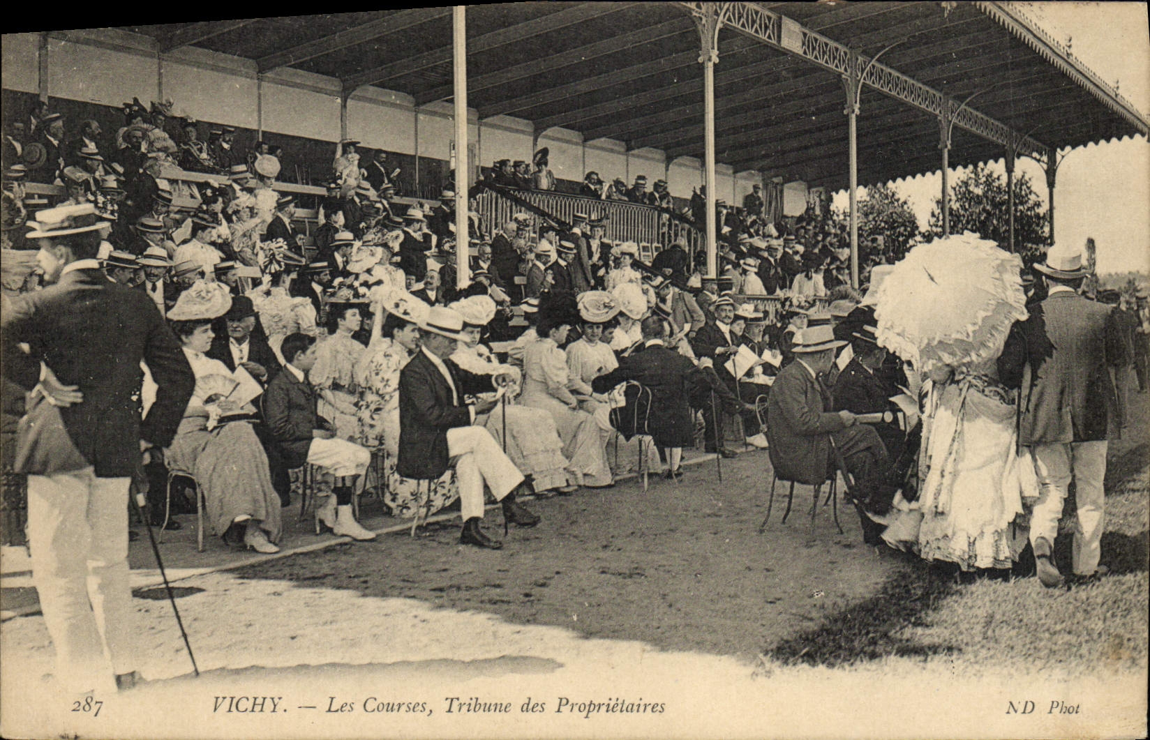 Vichy — Les Courses, Tribune des Propriétaires — ND Phot, n°287