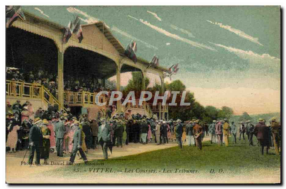 CPA Cheval Equitation Hippisme Vittel Les courses Les tribunes 