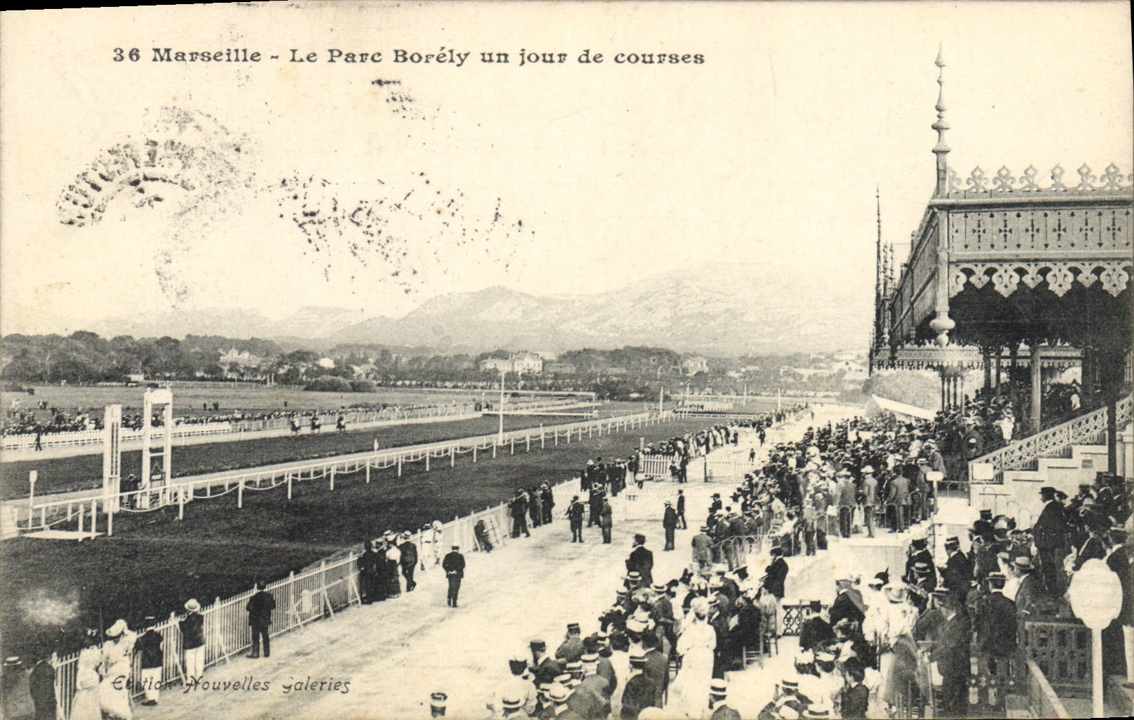 CPA Cheval Equitation Hippisme Marseille Le parc Borely un jour de courses