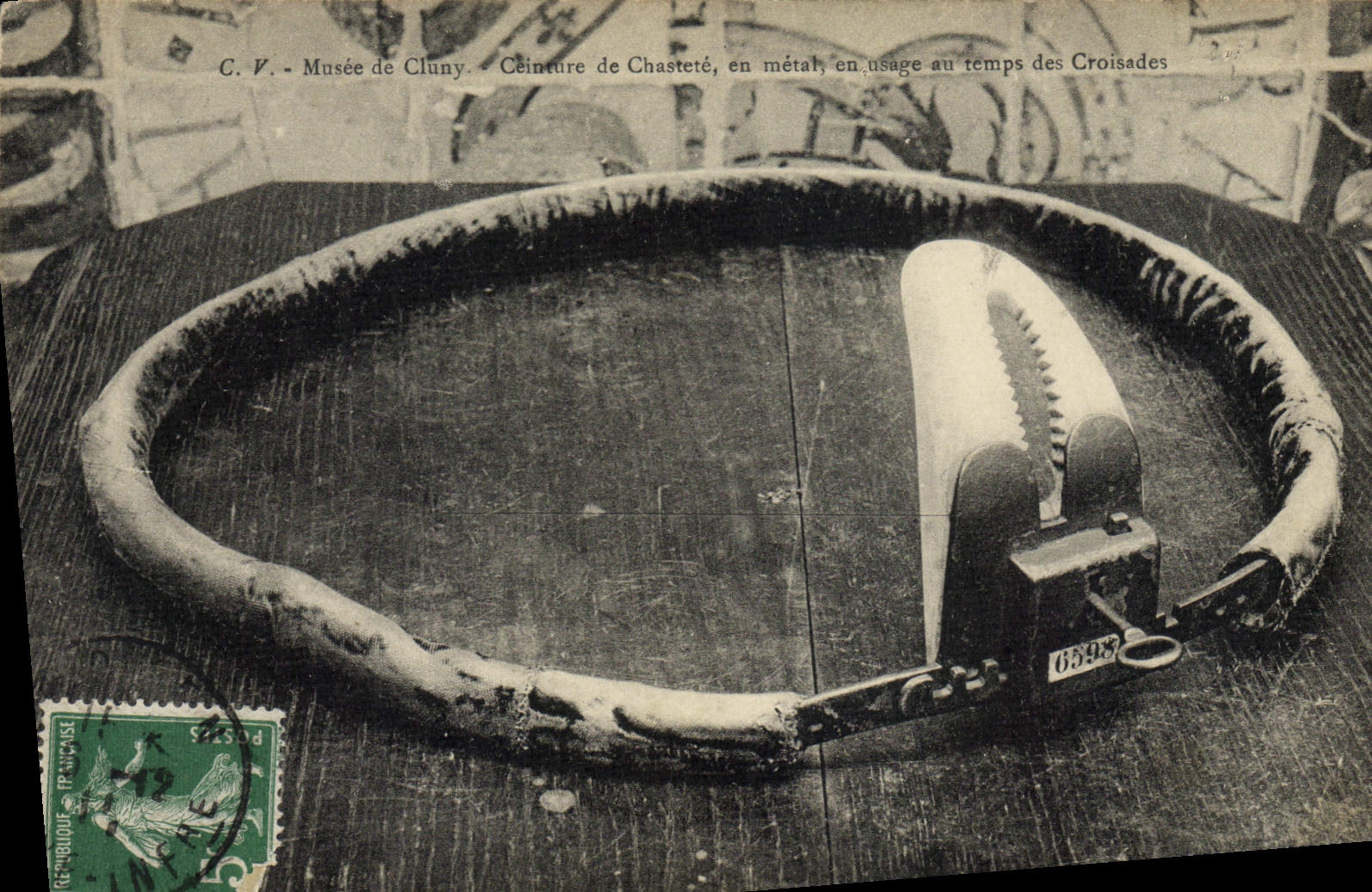 Ceinture de chasteté en métal — Musée de Cluny — C.V. n°6598