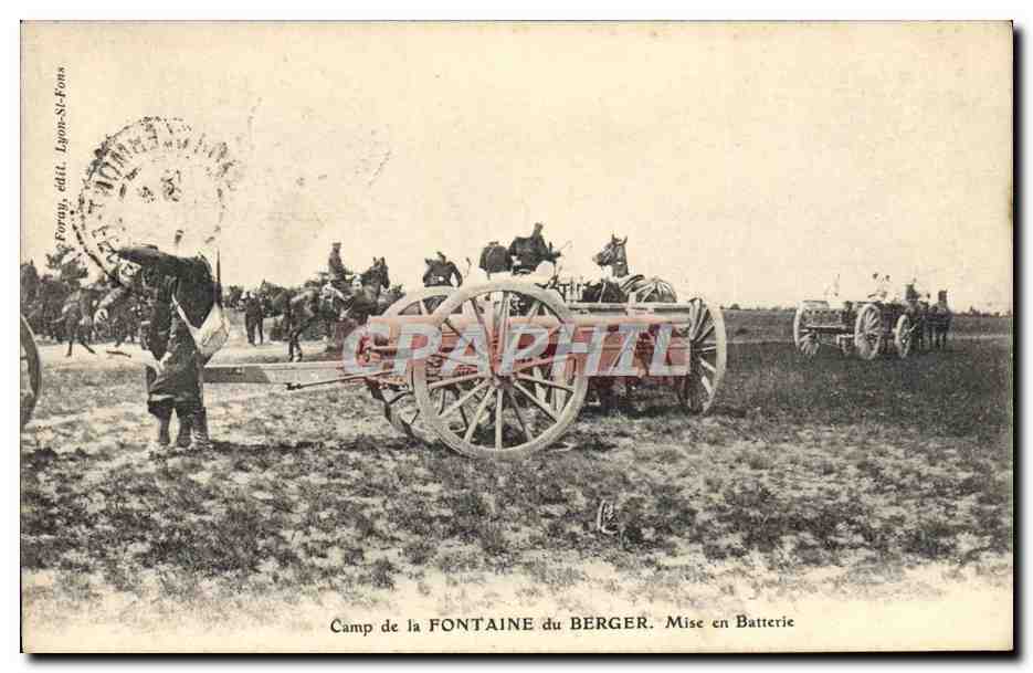 CPA Militaria Camp de la Fontaine du Berger Mise en batterie 