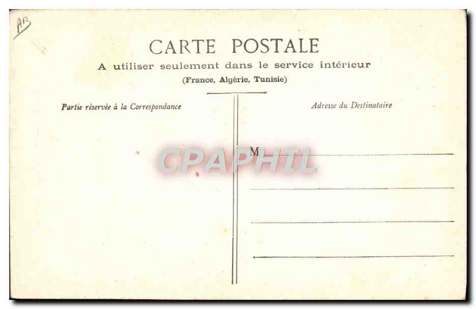 CPA Folklore Auvergne Costume de Latour Fileuse — Verso