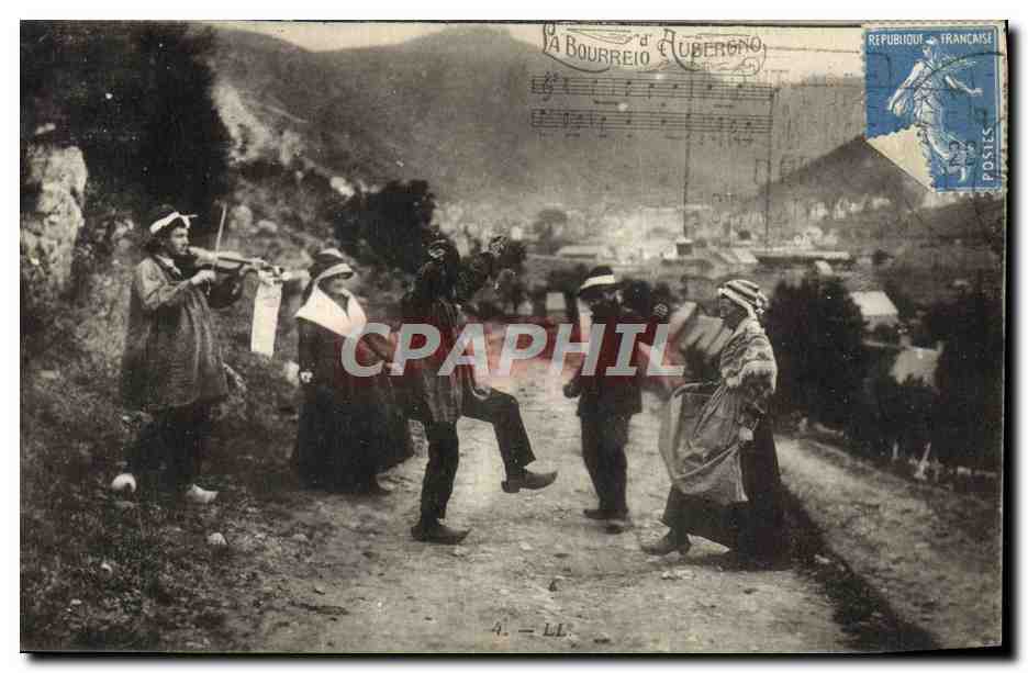 CPA Folklore Auvergne La bourree