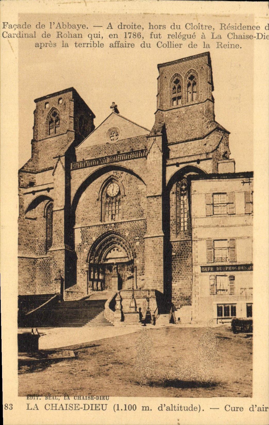 CPA La Chaise Dieu Facade de l'abbaye 