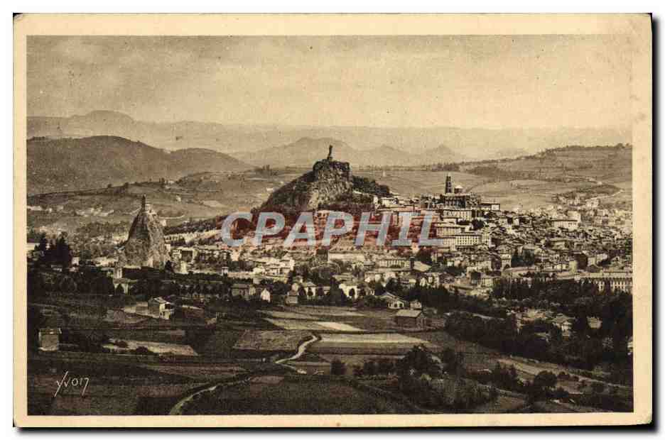 CPA Le Puy Vue panoramique de la ville prise de la Cote Rochearnaud 