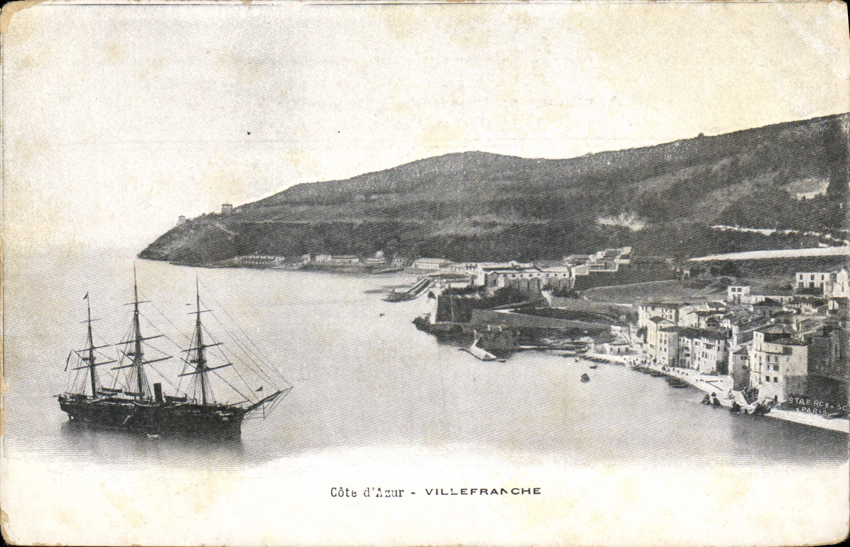 Côte d'Azur - VILLEFRANCHE — vue du port avec un trois-mâts — éditeur STAÉ RCP - SC PARIS