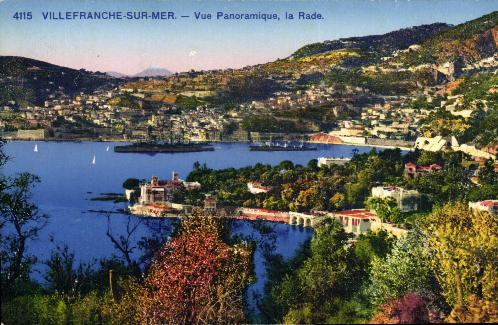 Villefranche-sur-Mer — Vue Panoramique, la Rade. — Photochromie A.D.I.A. (St-Roch) n°4115