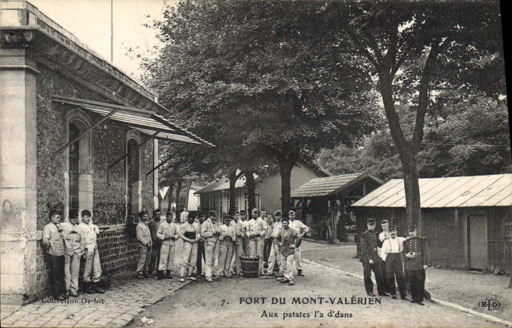 CPA Fort du Mont Valerien Aux patates Pommes de terre