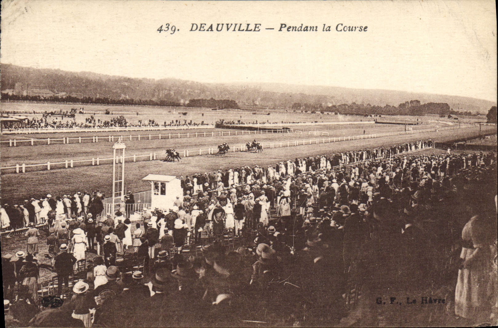 Deauville — Durante la Carrera — G. F. Le Hâvre, n° 439